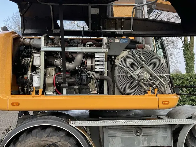 2019 liebherr a914 litronic banden graafmachine - afbeelding 9 van  28