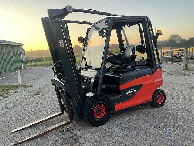 2019 linde e25-01 vorkheftruck - afbeelding 1 van  28