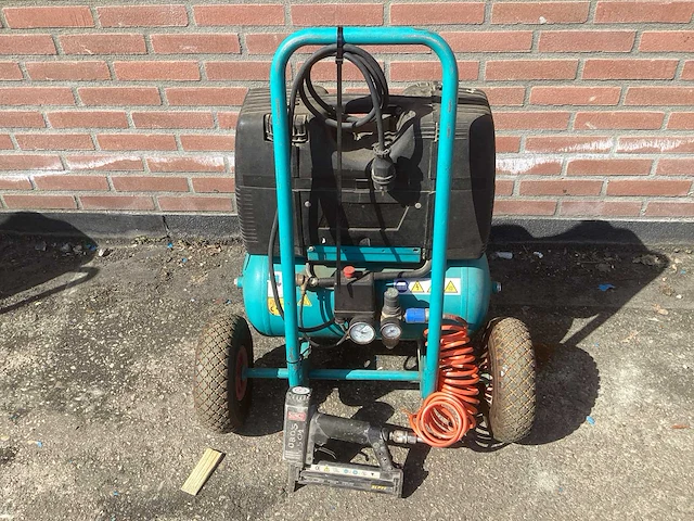2019 makita ac 240 luchtcompressor - afbeelding 2 van  2