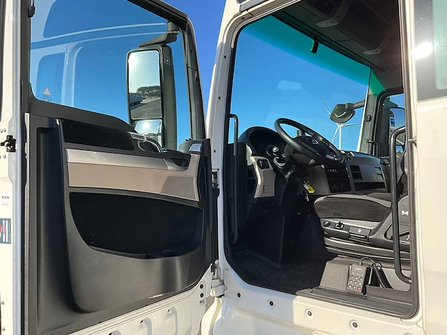 2019 man tgx 18.460 4x2 euro6 vrachtwagen - afbeelding 9 van  34