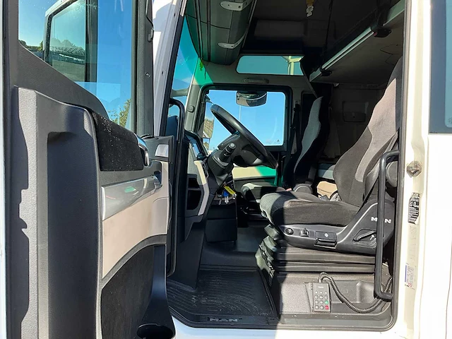2019 man tgx 18.460 4x2 euro6 vrachtwagen - afbeelding 13 van  36