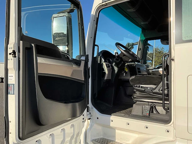 2019 man tgx 18.460 4x2 euro6 vrachtwagen - afbeelding 10 van  36