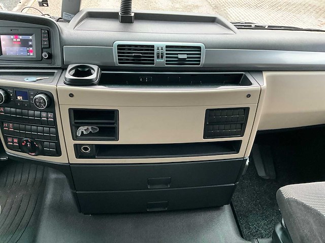 2019 man tgx 18.460 4x2 euro6 vrachtwagen - afbeelding 19 van  33