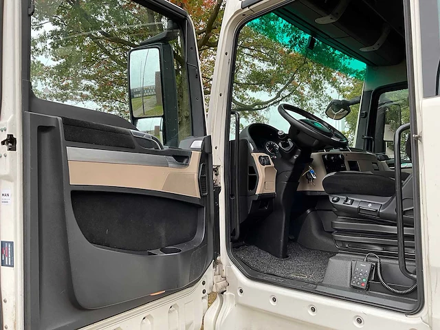 2019 man tgx 18.460 4x2 euro6 vrachtwagen - afbeelding 10 van  37