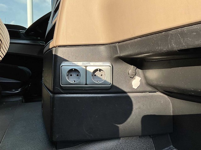 2019 man tgx 18.460 4x2 euro6 vrachtwagen - afbeelding 28 van  36