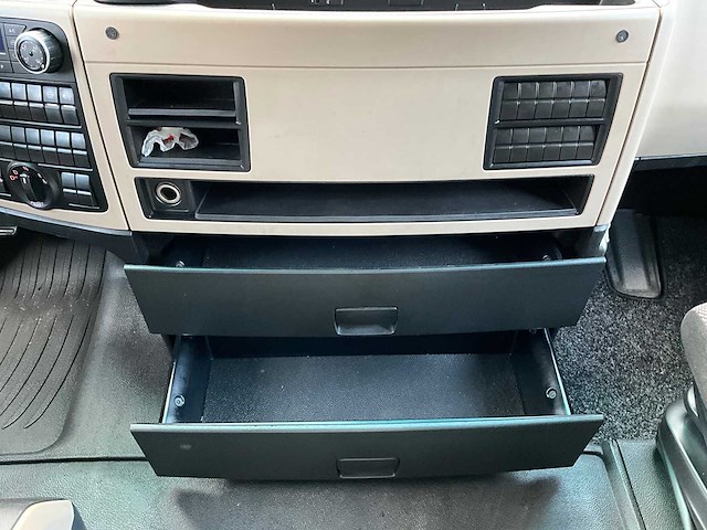 2019 man tgx 18.460 4x2 euro6 vrachtwagen - afbeelding 19 van  36