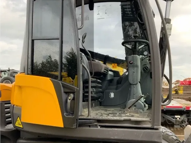 2019 mecalac 12mtx banden graafmachine - afbeelding 26 van  45