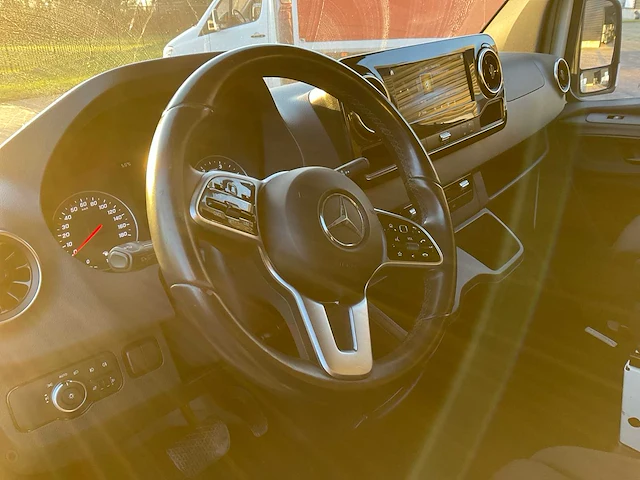 2019 mercedes-benz 319 v6-3.0 bedrijfswagen - afbeelding 8 van  25
