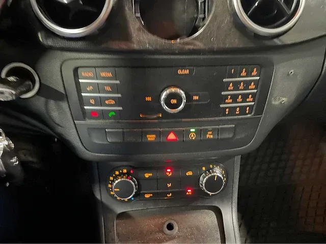 2019 mercedes-benz b 220 personenauto - afbeelding 7 van  16