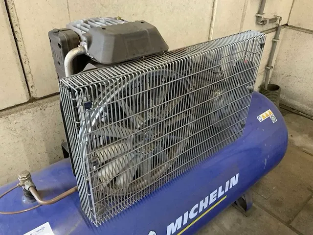 2019 michelin 1121580387 luchtcompressor - afbeelding 4 van  5
