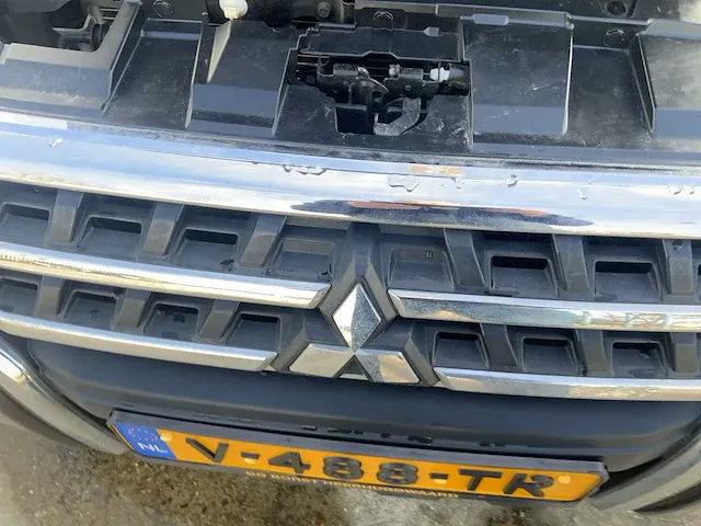 2019 mitsubishi pajero 3.2di-d c-stijl 4x4 terrein bedrijfsvoertuig - afbeelding 13 van  30