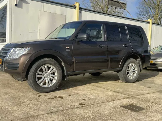 2019 mitsubishi pajero 3.2di-d c-stijl 4x4 terrein bedrijfsvoertuig - afbeelding 12 van  30