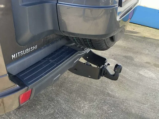 2019 mitsubishi pajero 3.2di-d c-stijl 4x4 terrein bedrijfsvoertuig - afbeelding 30 van  30