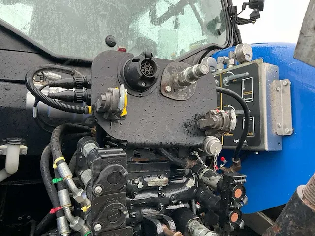 2019 new holland t7.210 vierwielaangedreven landbouwtractor - afbeelding 9 van  29