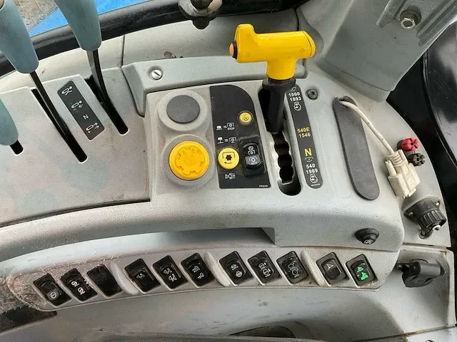 2019 new holland t7.210 vierwielaangedreven landbouwtractor - afbeelding 19 van  29