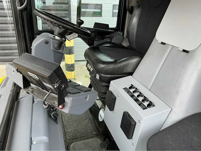 2019 ravo 540 sth straatveegmachine - afbeelding 19 van  63