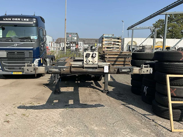 2019 renders f08fj3hwsb containerchassis - afbeelding 12 van  23