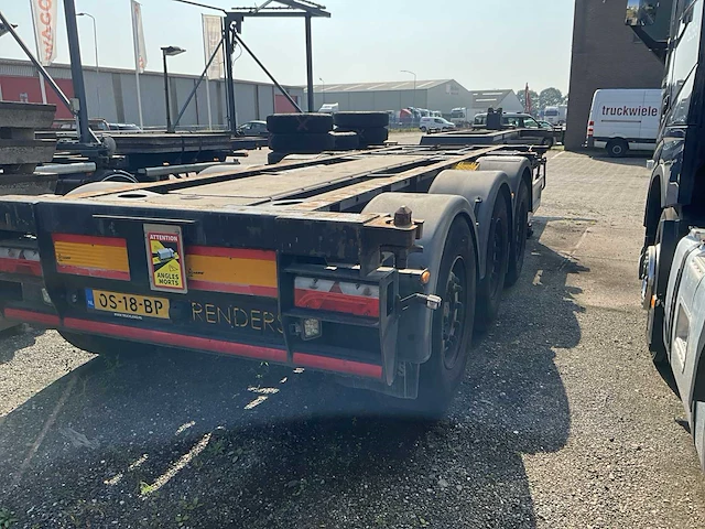 2019 renders f08fj3hwsb containerchassis - afbeelding 21 van  23