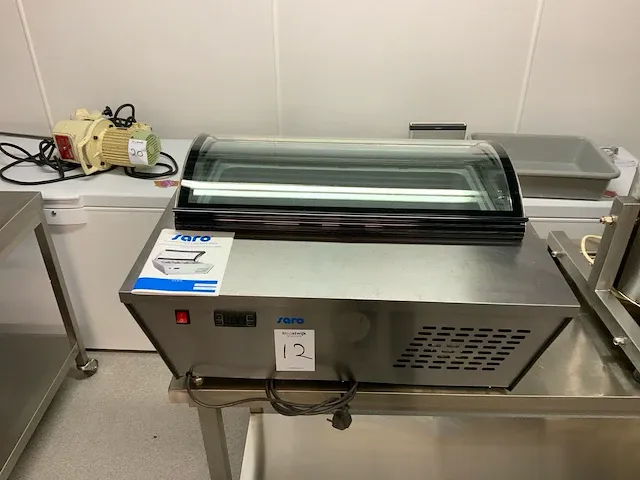 2019 saro venezia ijs opzetvitrine - afbeelding 2 van  9