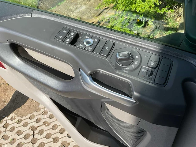 2019 scania p250 paardenvrachtwagen - afbeelding 30 van  38