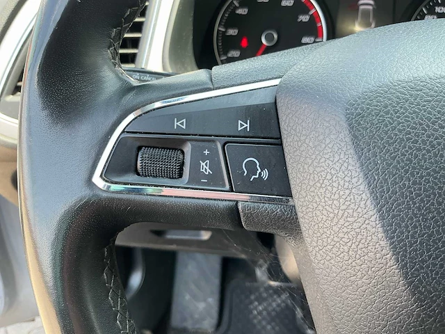 2019 seat leon st 1.0 ecotsi style business intense personenauto - afbeelding 12 van  37