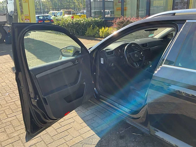 2019 skoda superb combi 1.5 tsi act style business personenauto - afbeelding 11 van  18