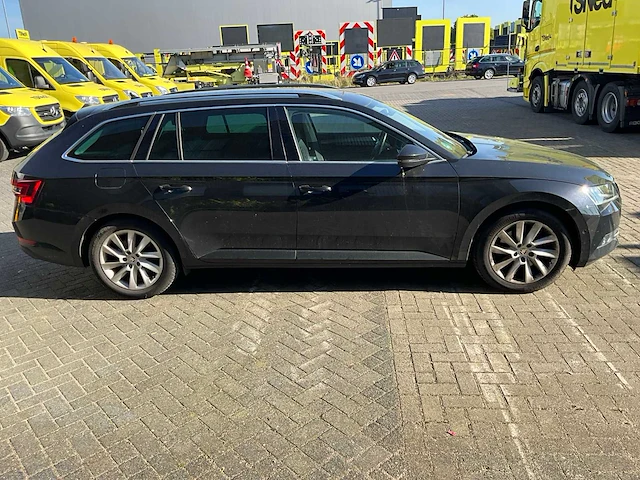 2019 skoda superb combi 1.5 tsi act style business personenauto - afbeelding 4 van  18