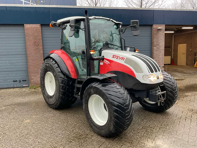 2019 steyr 4065s kompact vierwielaangedreven landbouwtractor - afbeelding 12 van  36
