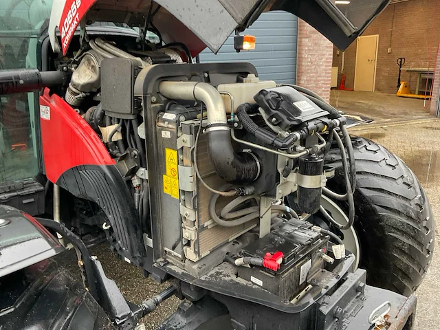 2019 steyr 4065s kompact vierwielaangedreven landbouwtractor - afbeelding 24 van  36