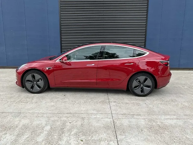 2019 tesla model 3 long range dual motor personenauto - afbeelding 31 van  35