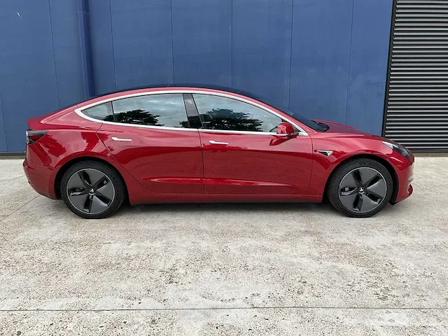 2019 tesla model 3 long range dual motor personenauto - afbeelding 32 van  35