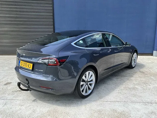 2019 tesla model 3 long range dual motor personenauto - afbeelding 34 van  47