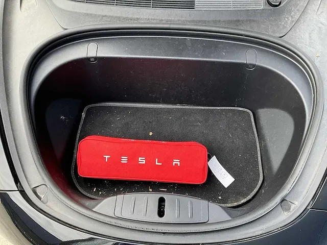 2019 tesla model 3 long range dual motor personenauto - afbeelding 30 van  38