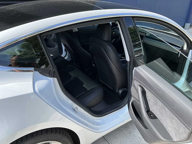 2019 tesla model 3 personenauto - afbeelding 19 van  28