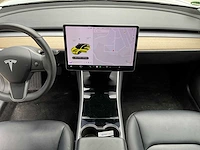 2019 tesla model 3 personenauto - afbeelding 8 van  37