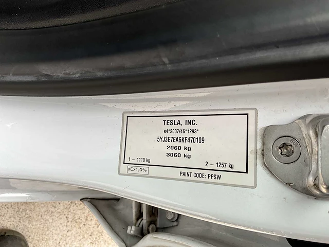 2019 tesla model 3 personenauto - afbeelding 31 van  37