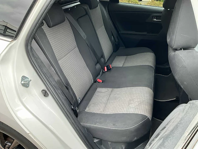 2019 toyota auris touring sports personenauto - afbeelding 9 van  23