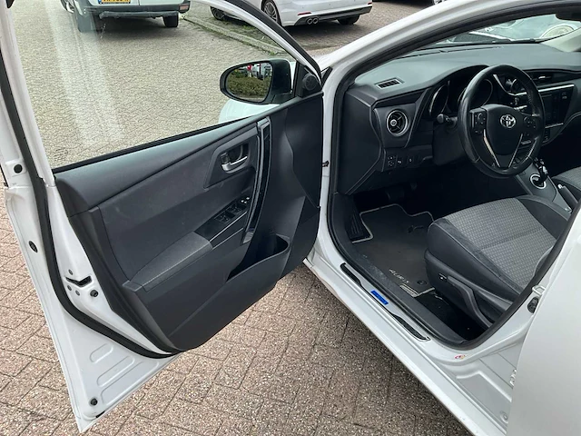2019 toyota auris touring sports personenauto - afbeelding 19 van  23