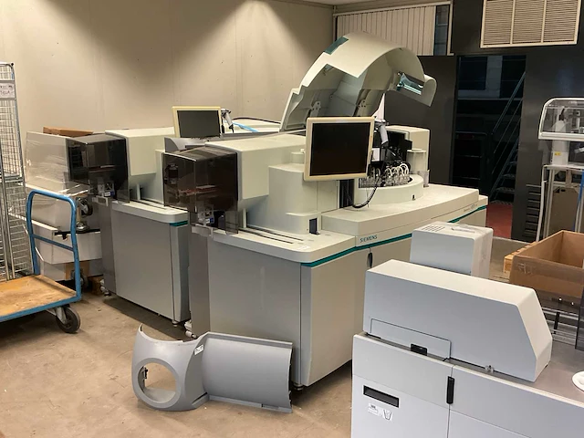 2019 track system siemens dimension vista 500/1500/1500 chemie analyseer machine met voor-analyselijn - afbeelding 34 van  98