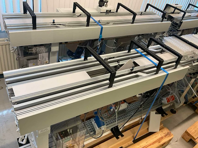 2019 track system siemens dimension vista 500/1500/1500 chemie analyseer machine met voor-analyselijn - afbeelding 82 van  98