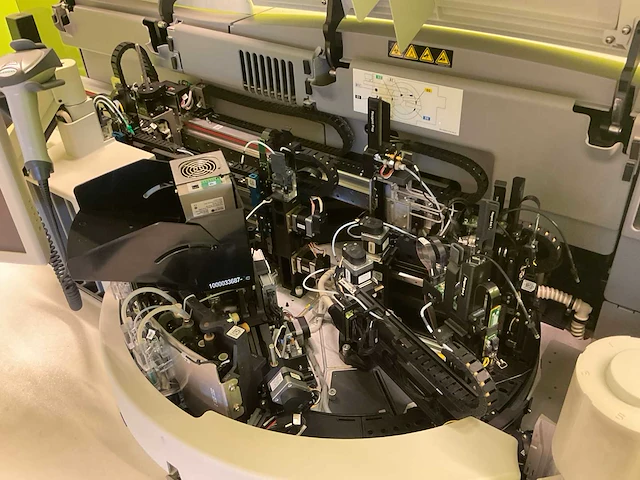 2019 track system siemens dimension vista 500/1500/1500 chemie analyseer machine met voor-analyselijn - afbeelding 89 van  98