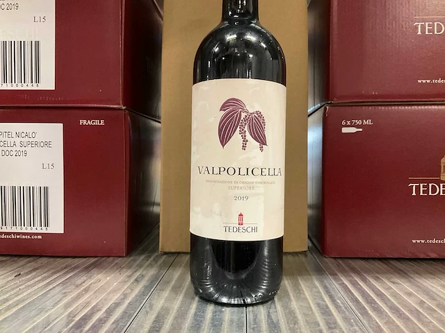 2019 valpolicella rode wijn (5x) - afbeelding 1 van  2