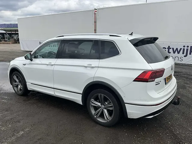 2019 volkswagen tiguan allspace 2.0 tdi 4motion highline personenauto - afbeelding 23 van  57