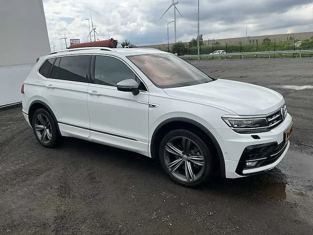 2019 volkswagen tiguan allspace 2.0 tdi 4motion highline personenauto - afbeelding 55 van  57