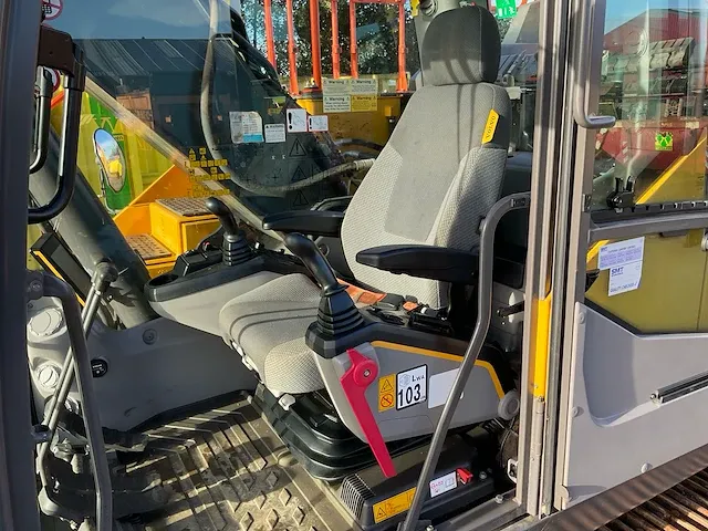 2019 volvo ec250el rupsgraafmachine - afbeelding 32 van  45