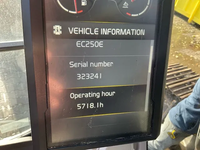 2019 volvo ec250el rupsgraafmachine - afbeelding 39 van  45