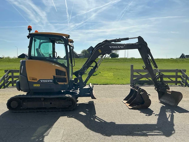 2019 volvo ecr35d midigraafmachine - afbeelding 34 van  57