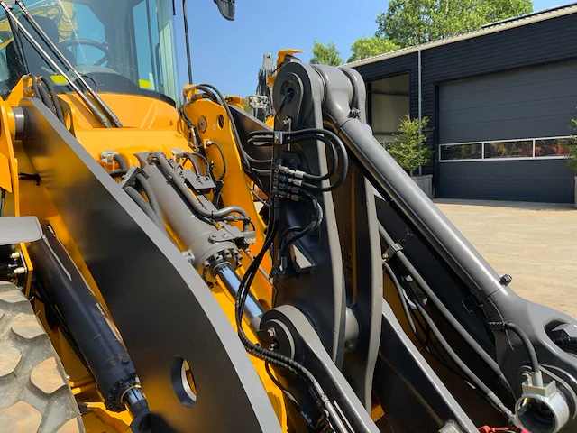 2019 volvo l70h long boom wiellader met nieuwe set “heavy duty” hydraulisch palletvorken + cdc steering - afbeelding 16 van  58