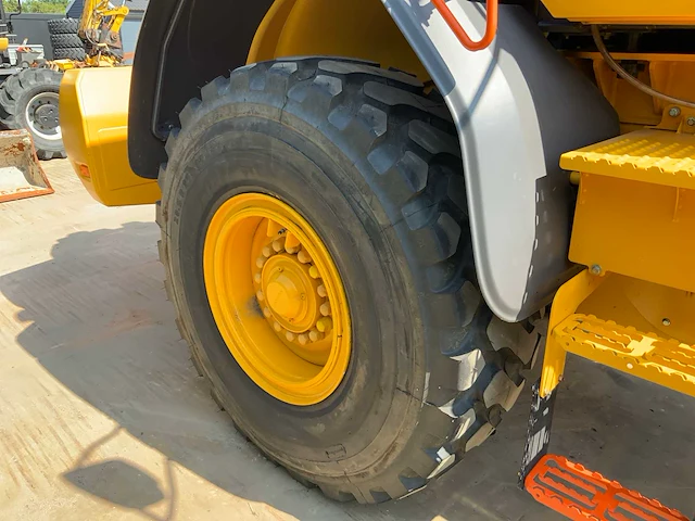 2019 volvo l70h long boom wiellader met nieuwe set “heavy duty” hydraulisch palletvorken + cdc steering - afbeelding 20 van  58