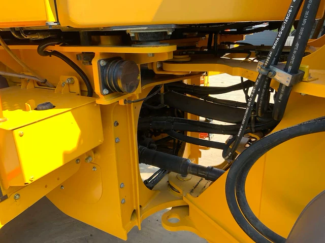 2019 volvo l70h long boom wiellader met nieuwe set “heavy duty” hydraulisch palletvorken + cdc steering - afbeelding 23 van  58
